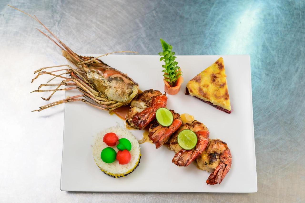 Baobab Tree Hôtel&Spa Mahajanga Ngoại thất bức ảnh
