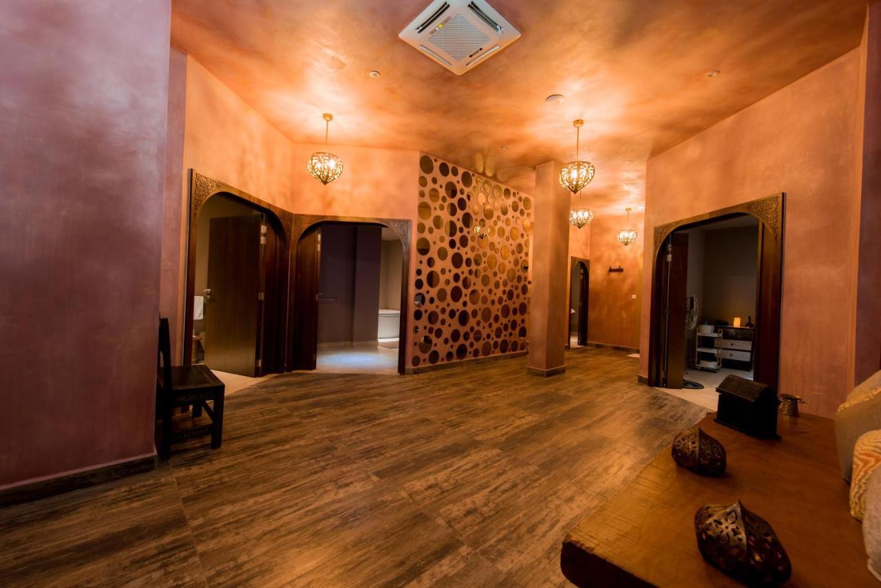 Baobab Tree Hôtel&Spa Mahajanga Ngoại thất bức ảnh